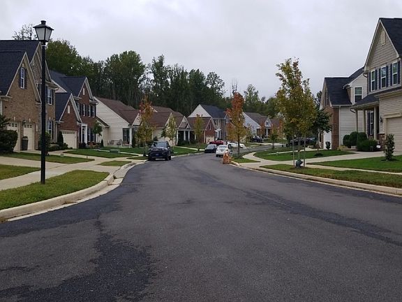 5th image of 9508 Piaffe Cir