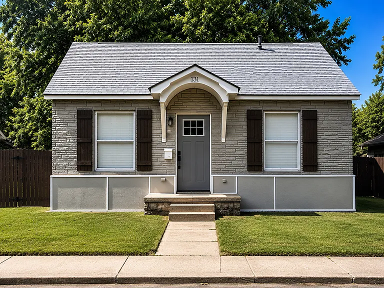 131 E Hull St — Photo 8