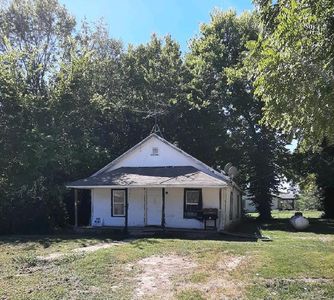 365 Grand Avenue, Taneyville, MO, 65759