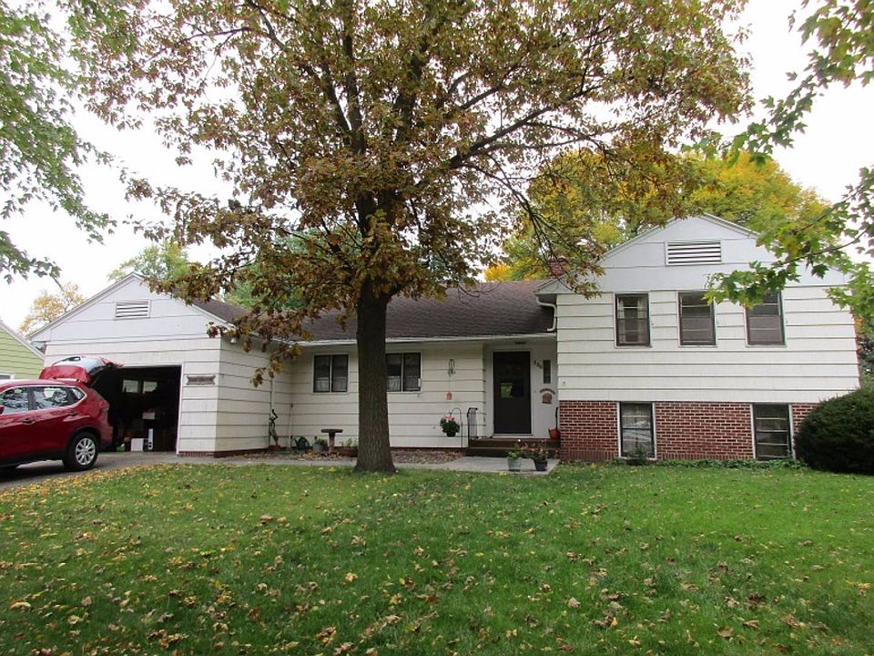 1st image of 506 12th St N