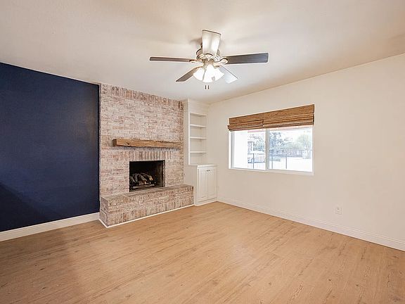 3rd image of 2738 W Belmont Ave
