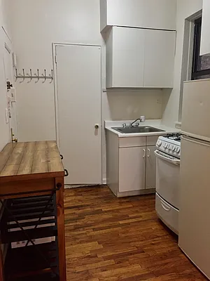 Rented by Compass | media 12