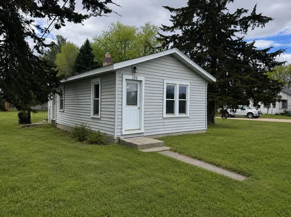 126 Hemlock Rd, Mankato, MN 56001