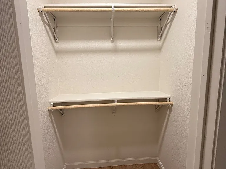 Unit Photo