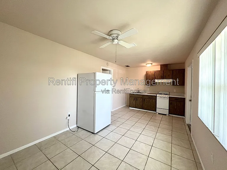 305 Duncan Rd #1 — Photo 6