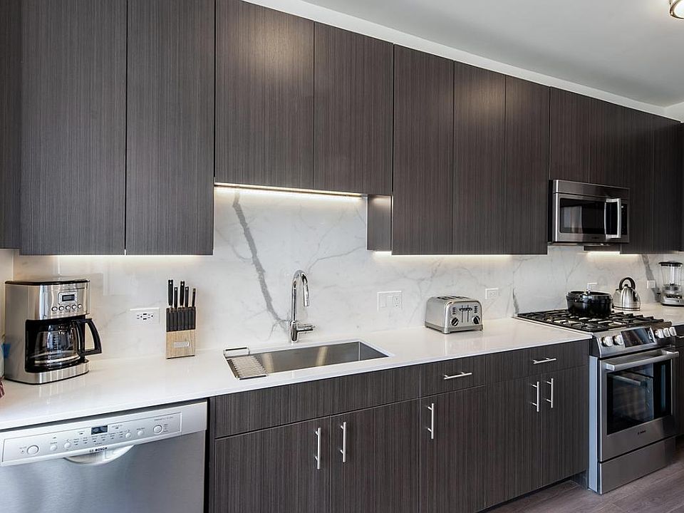 1st image of 455 N Park Dr #806