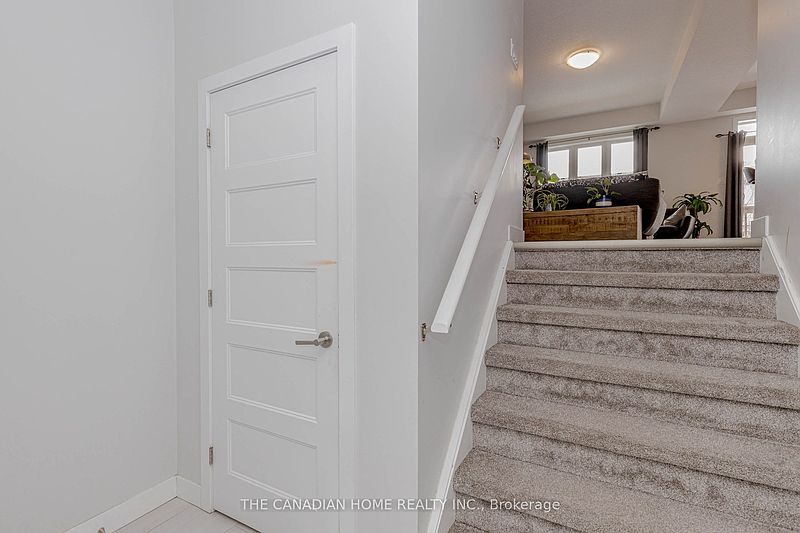 London Townhouse for rent - 3 Bedrooms — photo 5