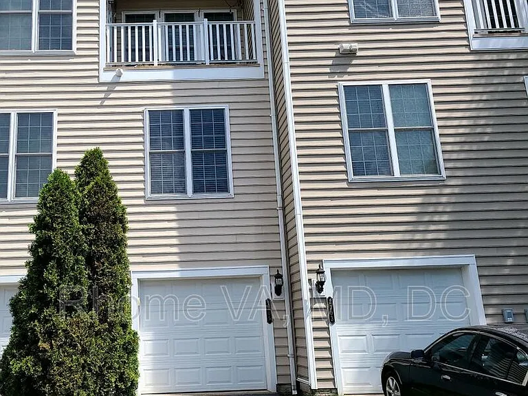 2205 Highbourne Dr — Photo 36