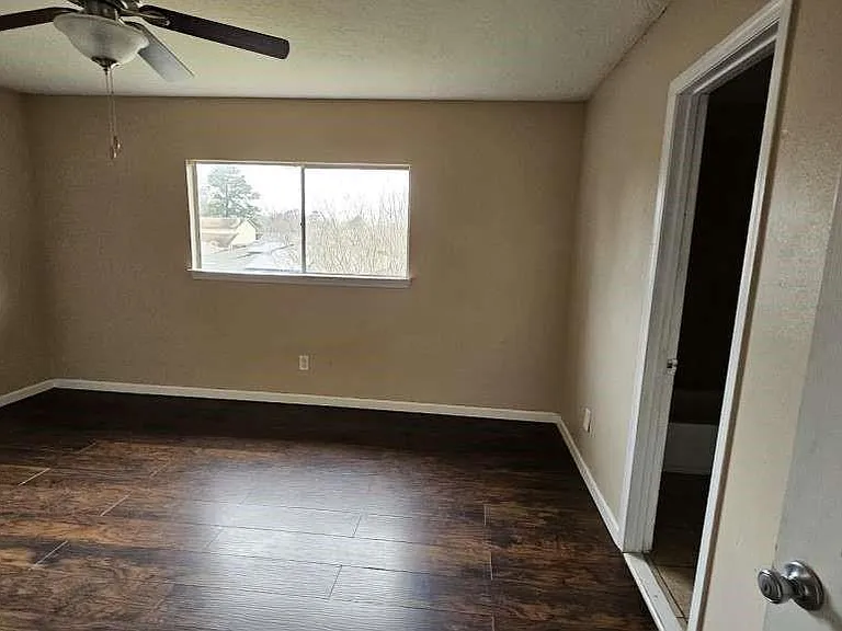 8715 Valley Ledge Dr — Photo 8