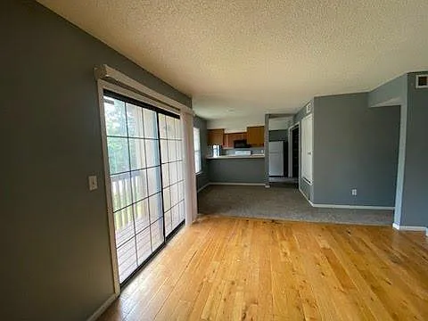 414 E Blue Ridge Blvd — Photo 2