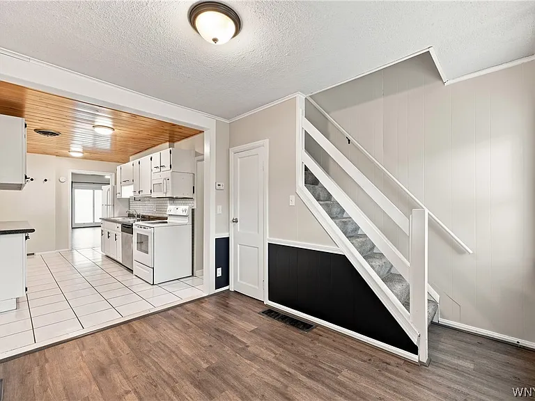 533 Euclid Ave — Photo 7