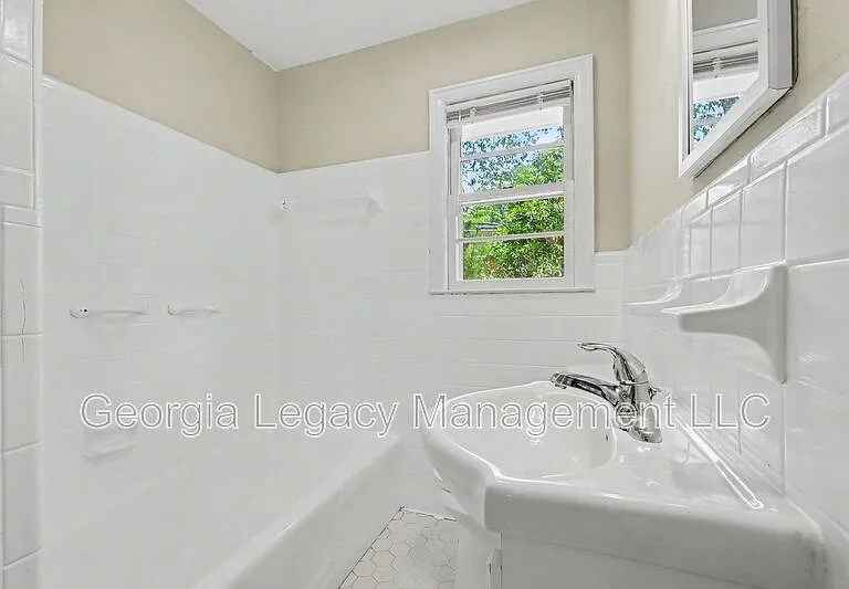 468 Taylor St — Photo 18