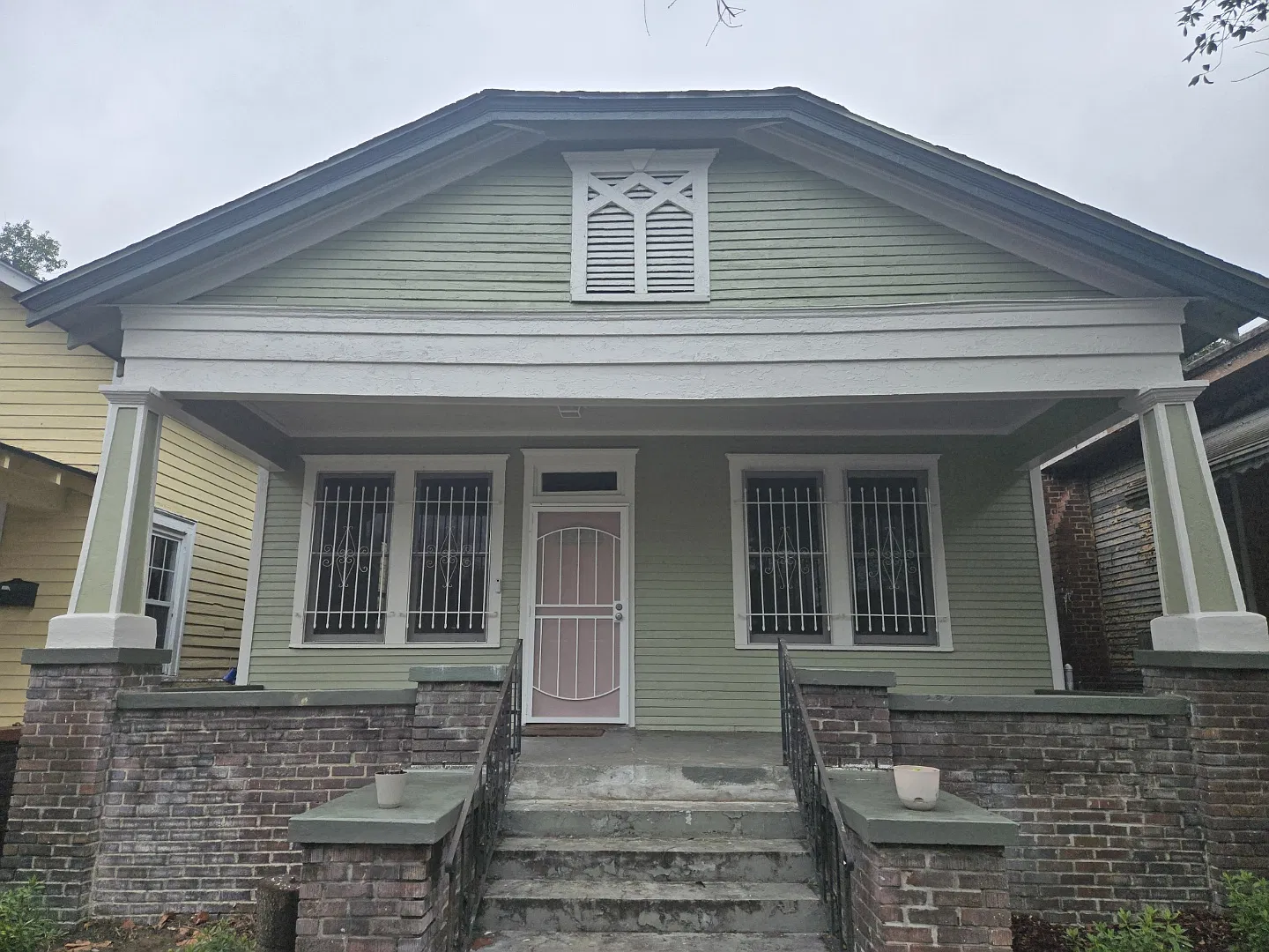 3 bed, 950 sqft, $1,500 — Photo 3