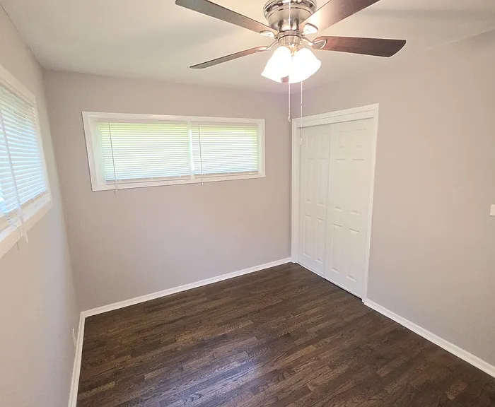 11421 Manchester Ave — Photo 10