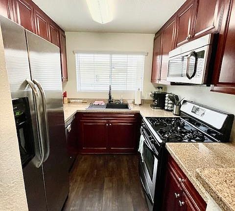 Fully appointed Kitchen
