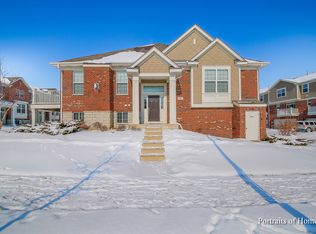 2527 Dunraven Ave, Naperville, IL 60540