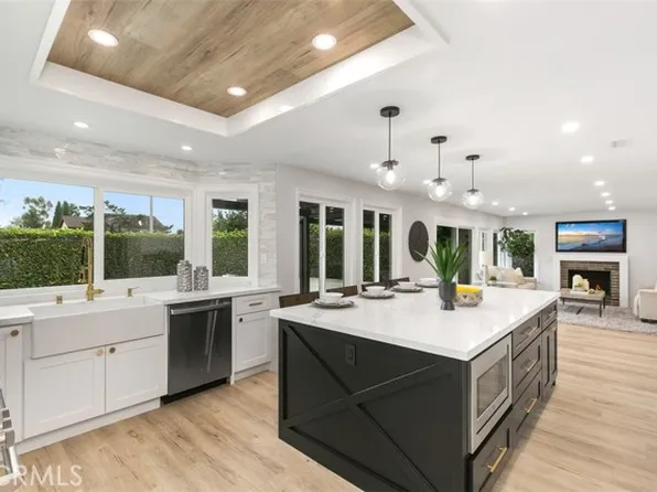 23 Plymouth, Irvine, CA 92620