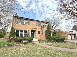 1027 Dekalb Ave, Sycamore, IL 60178