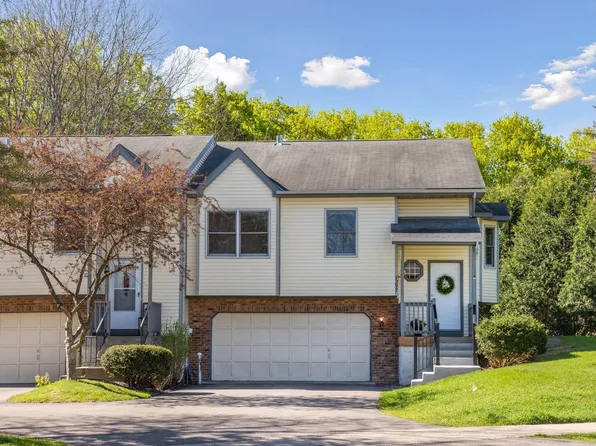 7297 Bren Ln, Eden Prairie, MN 55346