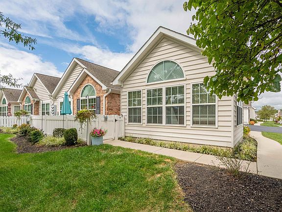 5th image of 213 Patriot Way #213