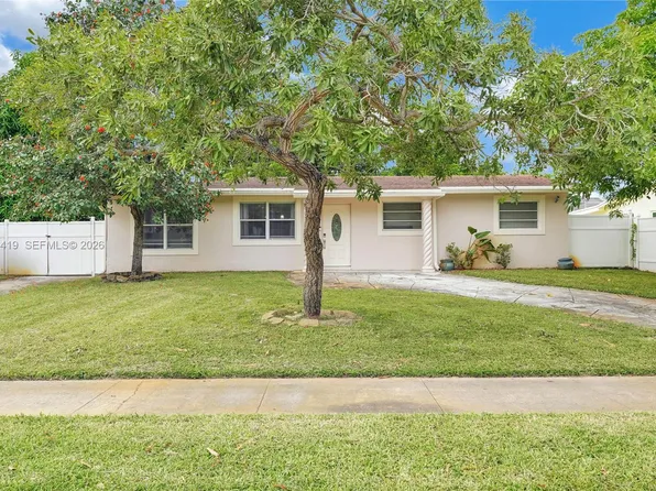 4431 NW 36th Ct, Lauderdale Lakes, FL 33319