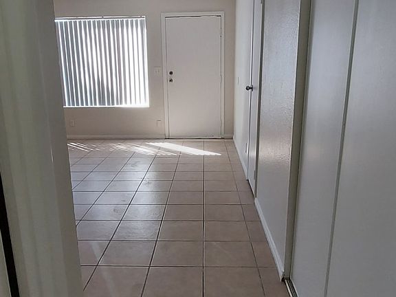 4th image of 5800 Bromley Ave APT 39