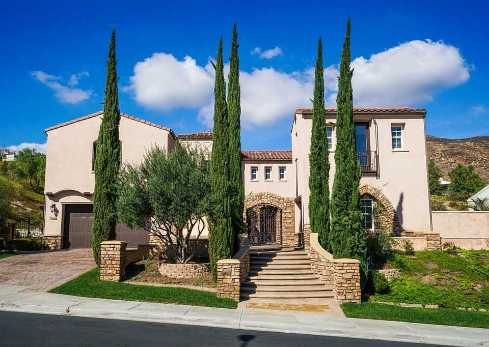 1st image of 458 Evening View Dr