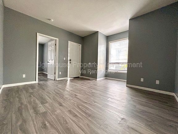 3rd image of 1461 Leahy St #1