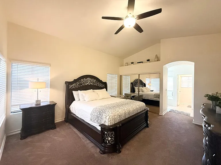 10938 W Poinsettia Dr — Photo 9
