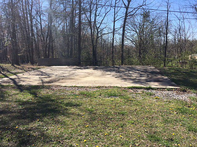 2nd image of 958 Callahan Rd