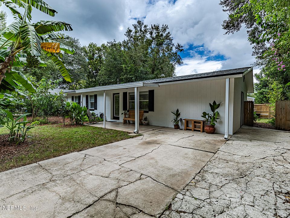 1st image of 1218 GREEN COVE Avenue