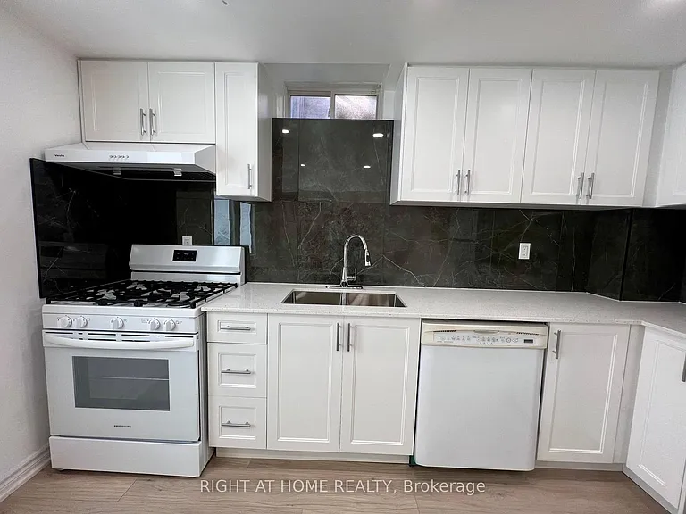 99 Ascalon Dr — Photo 5