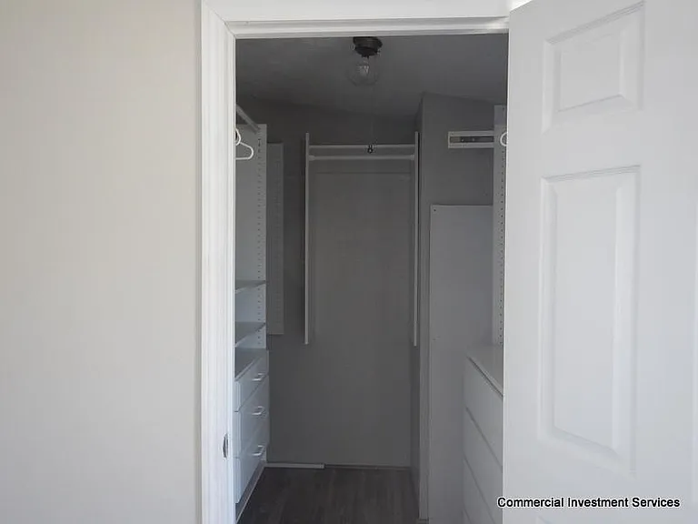 1328 Bridle Dr — Photo 13