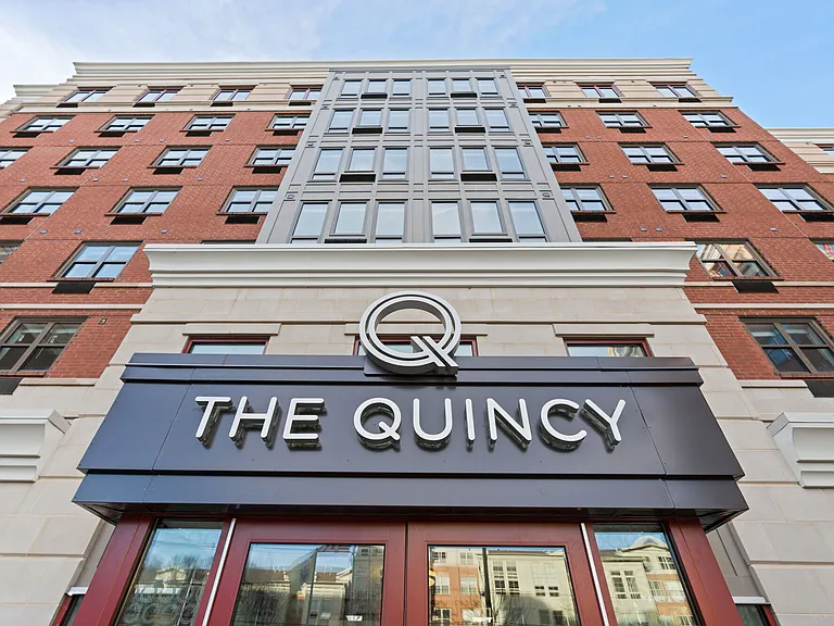The Quincy — Photo 26