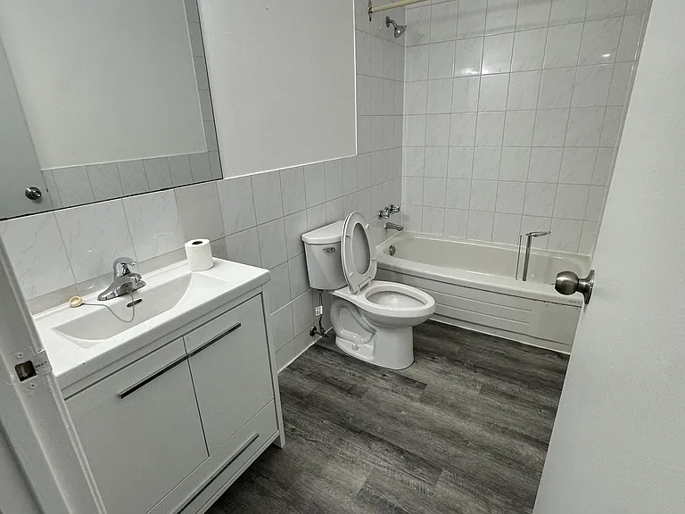 11 Lowndes Ave #1 — Photo 6