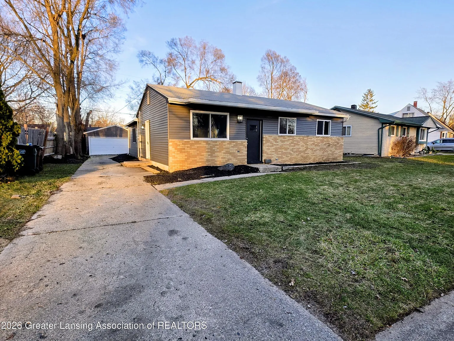 3721 Kendalwood Dr photo 1