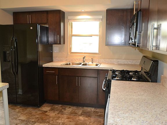 4th image of 10161 Hibiscus Dr