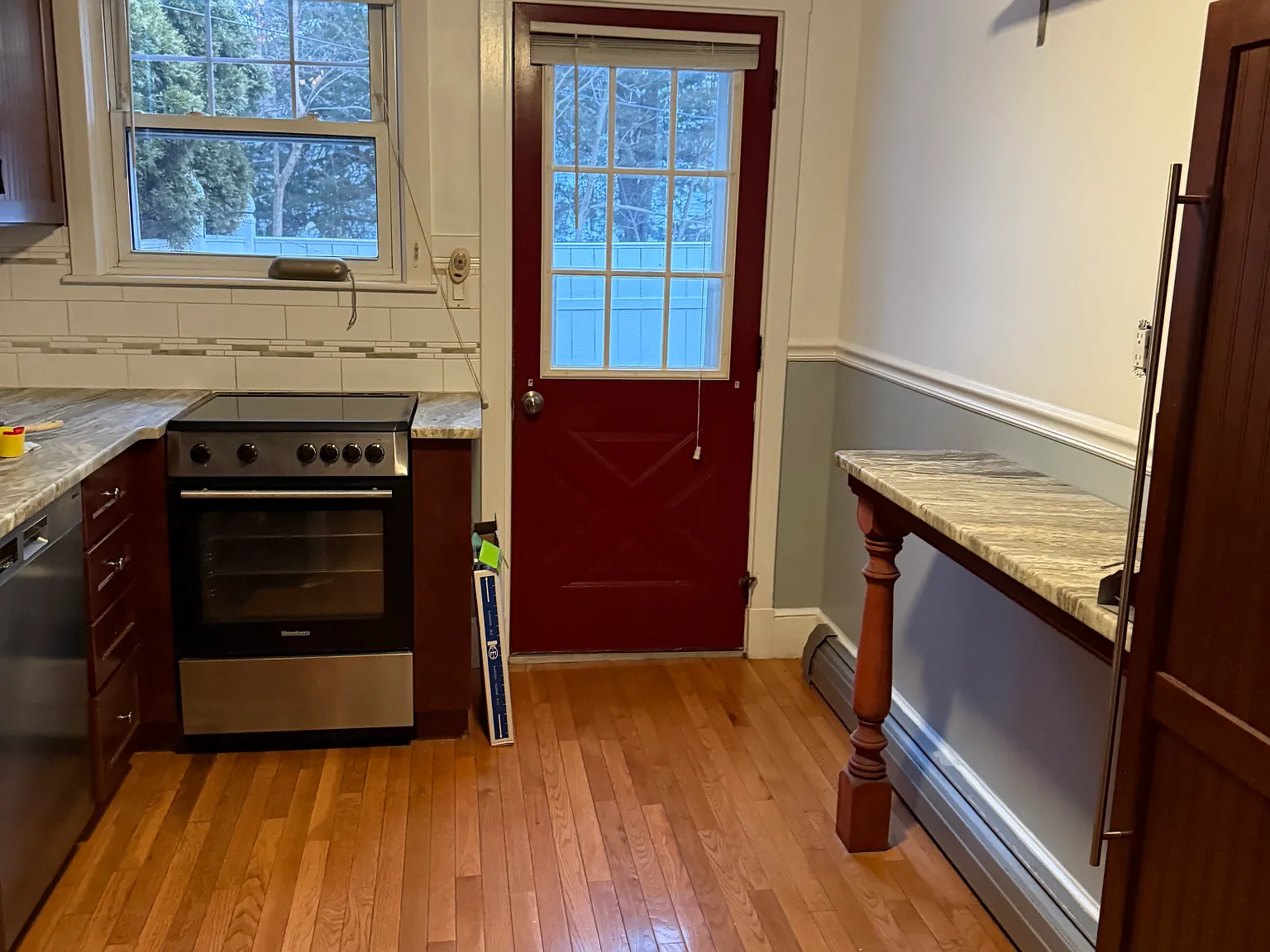 8 Greystone Ave — Photo 3