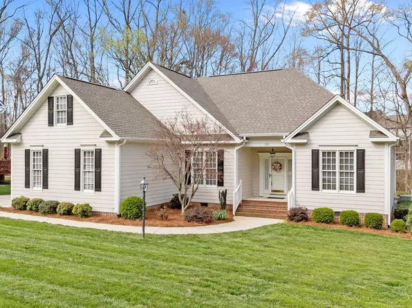 133 Torrey Pines Dr, Clayton, NC 27527