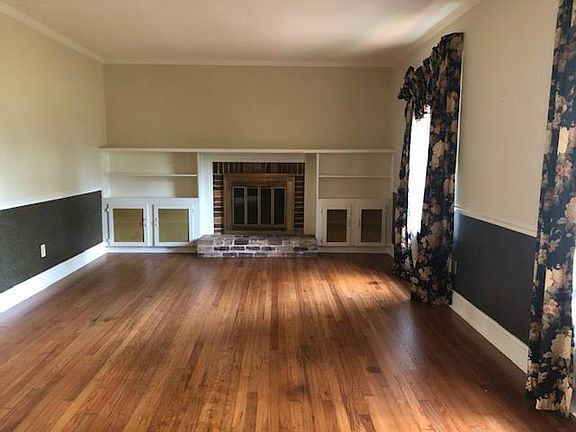 5th image of 2912 King Alfred Dr