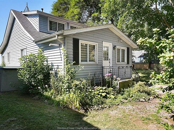 3rd image of 69 Willow Beach Rd