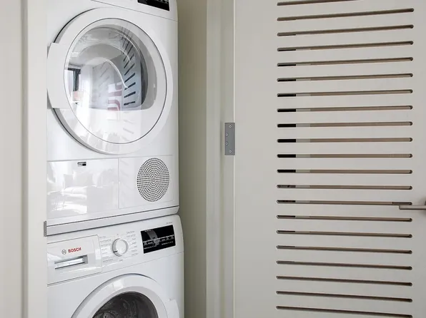 153-10 88th Avenue image 6 of 24