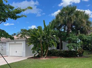 1013 NW 170th Ave, Pembroke Pines, FL 33028