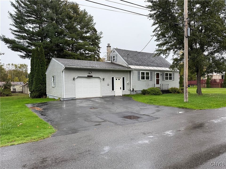 1st image of 6 Denton Ave