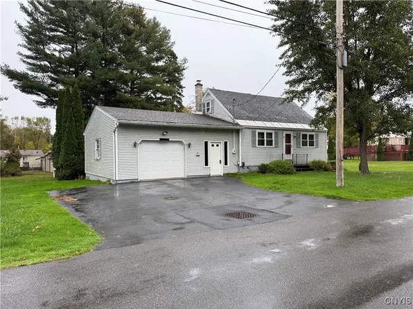 6 Denton Ave, Whitesboro, NY 13492