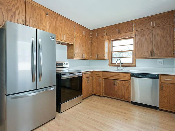 4th image of 1648 Darlene St
