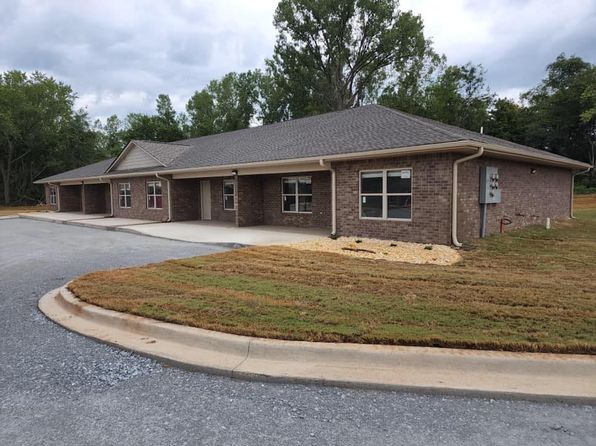 101 Pine Ridge Pl #109