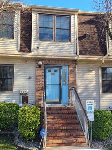 801 Hidden Village Dr, Perth Amboy, NJ, 08861