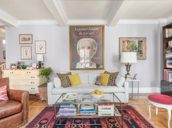 20 East 35th Street image 2 of 15