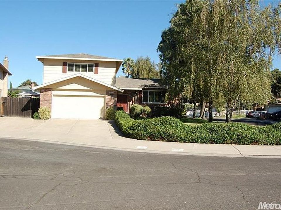 1st image of 3404 W Creek Dr